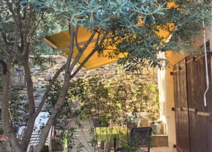 Apartamento Small House Near The *