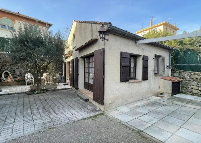 Apartamento Small House Near The